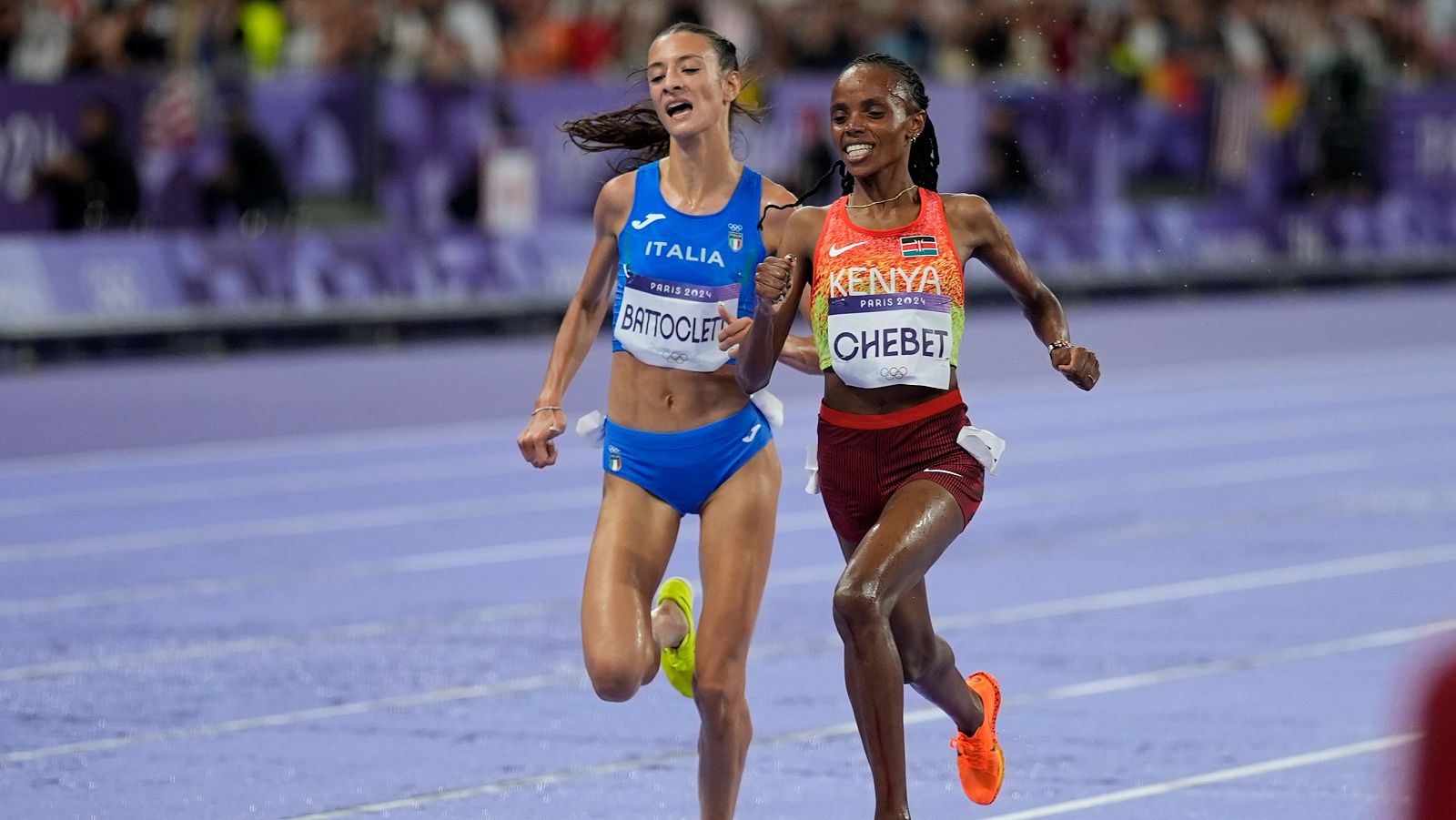 Atletismo final 10000m (F): Chebet se impone en una apretada final a Battocletti