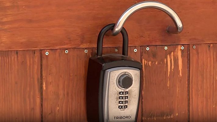 Telediario 2 - Entran en vigor las nuevas reglas para pisos turísticos en la Comunidad Valenciana