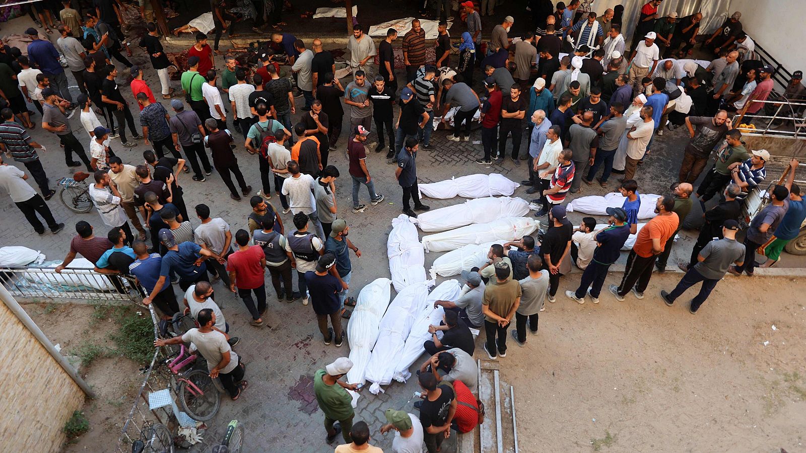 Un ataque israelí a una escuela deja más de 100 muertos | Ver