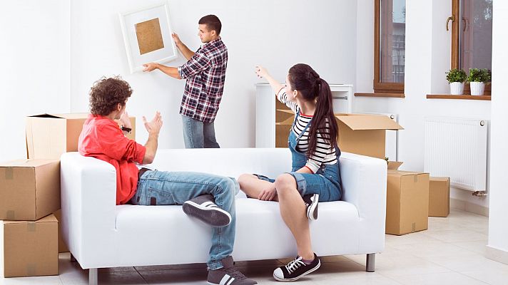 Informativo 24h - El 83 % de los jóvenes españoles no se emancipa por los elevados precios del alquiler y los suministros