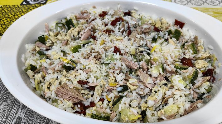 Mañaneros 360 - Ensalada de arroz y calabacín al estilo de Adora
