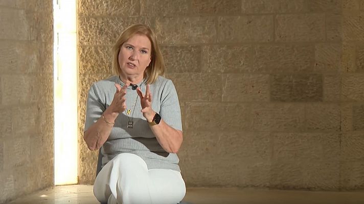 Telediario 2 - Livni defiende la solución de dos Estados: "Es mejor separar nuestra propia tierra y dividirla"