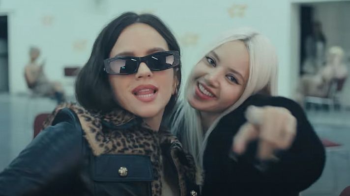 El mundo en 24 horas - Rosalía regresa a la década del 2000 en su primera colaboración con la rapera Lisa