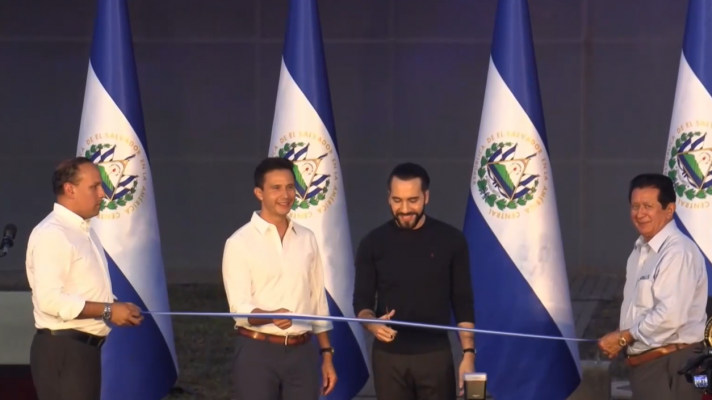 Telediario 2 - La libertad de prensa en El Salvador, perseguida y vigilada por el presidente Bukele