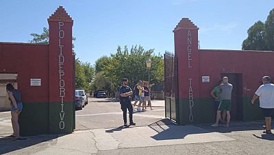 Muere un nio de 11 aos apualado por un hombre en un campo de ftbol de Mocejn, Toledo