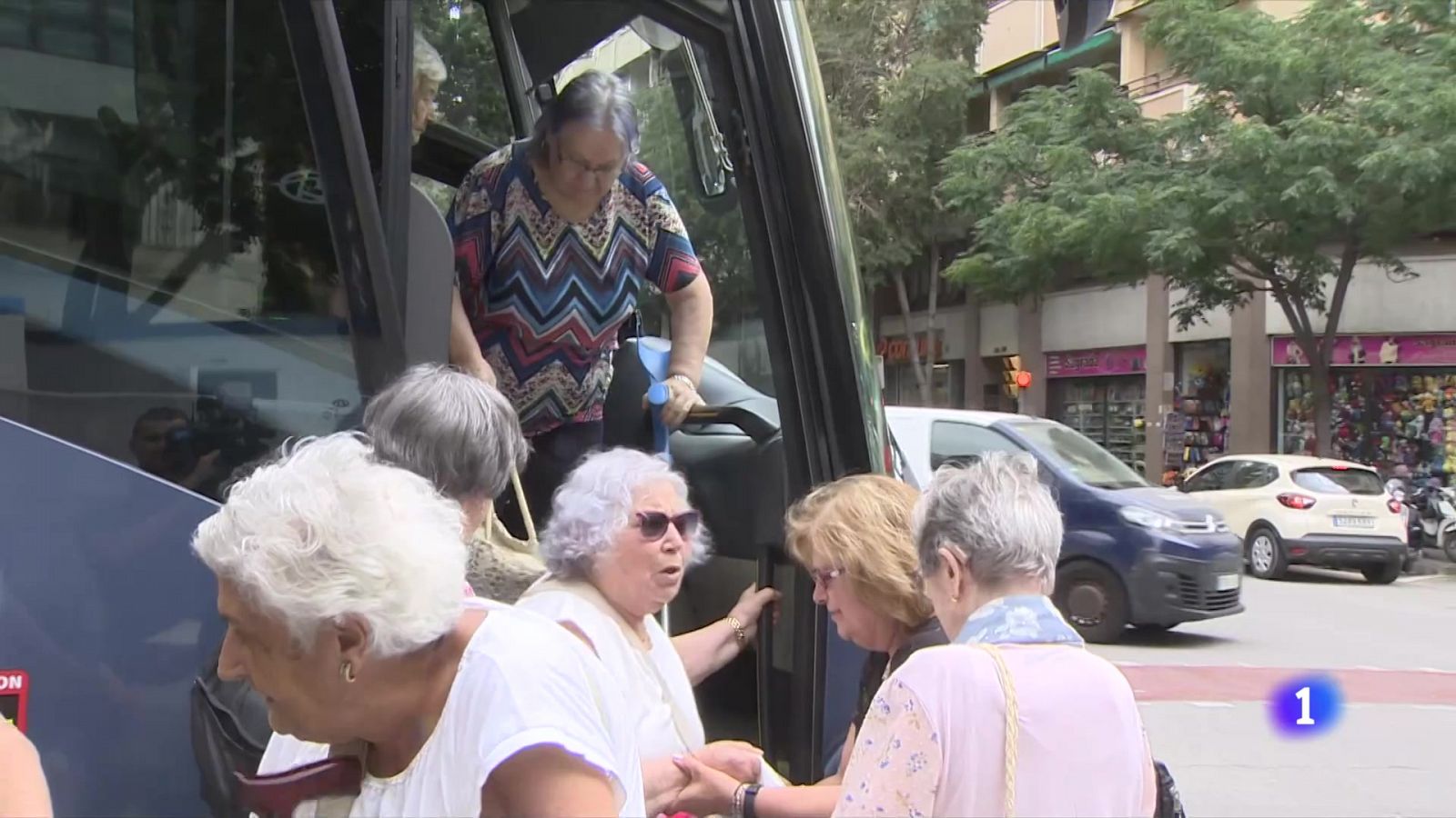 Colònies per a gent gran - L'Informatiu | Veure