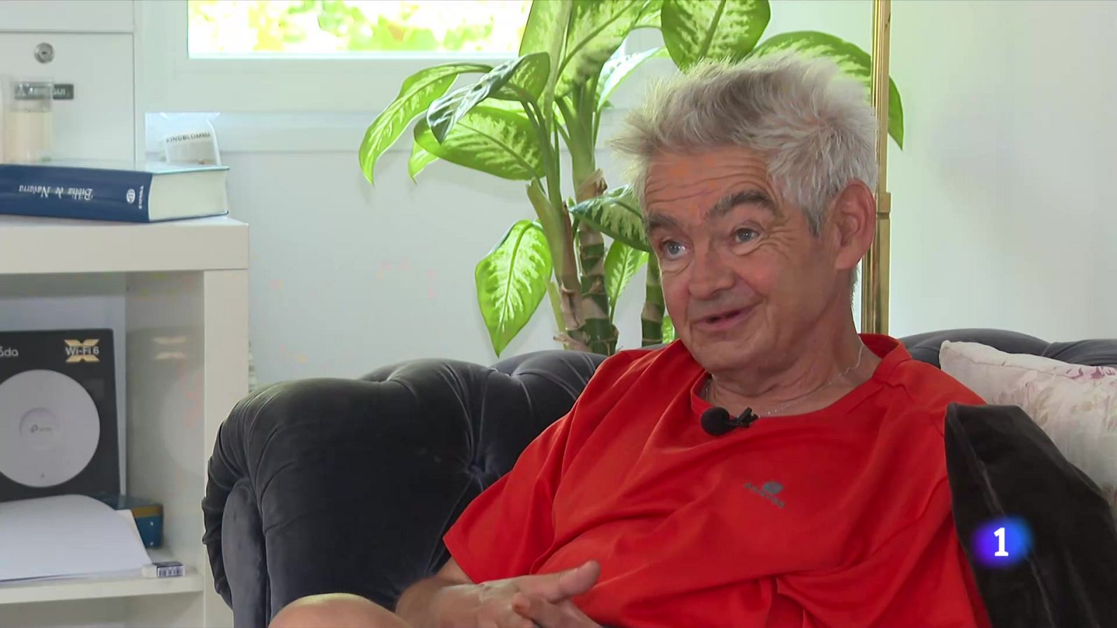 Personas sin hogar y jóvenes comparten piso - Telediario Fin de Semana | Ver