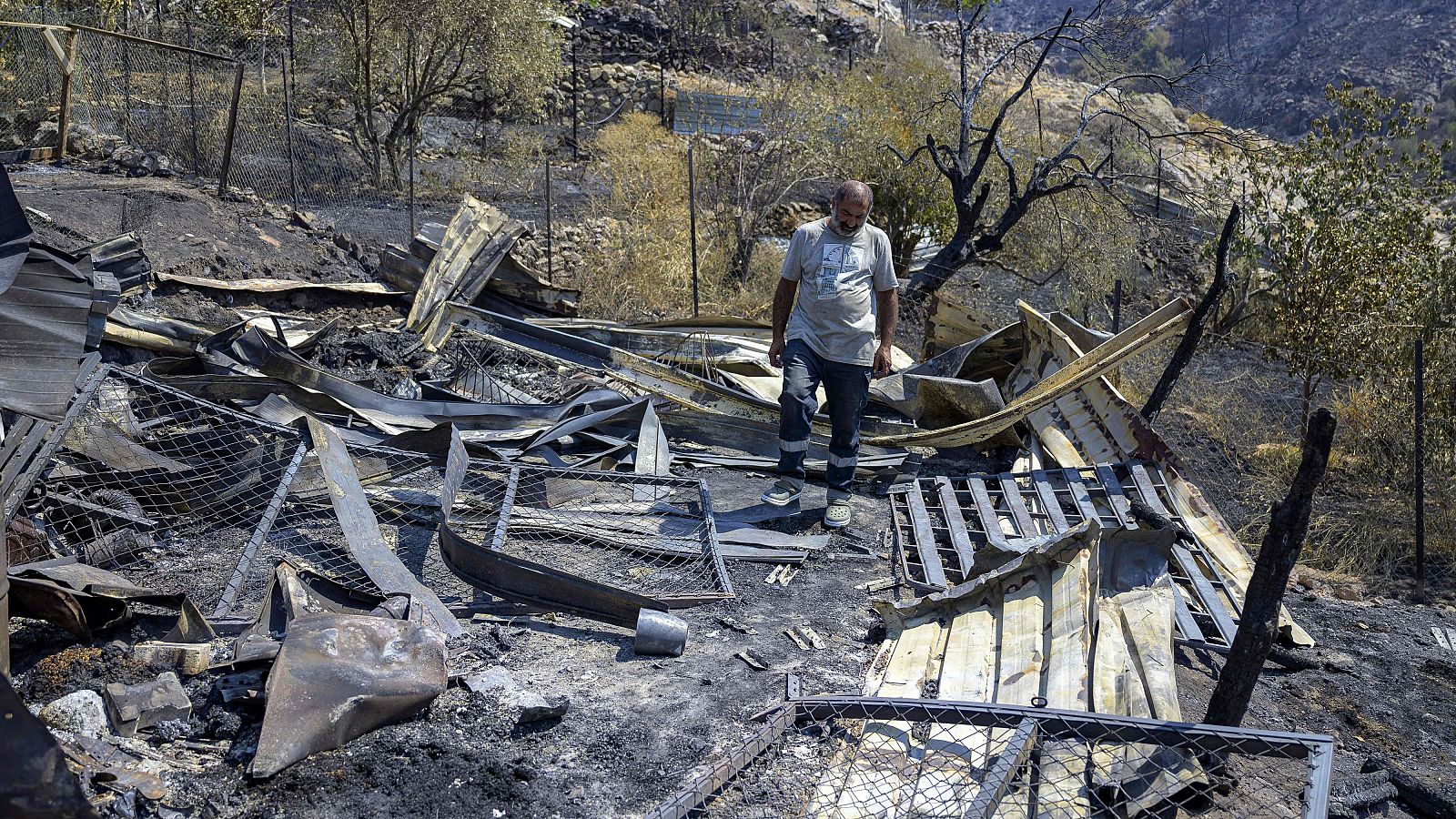 Ola de incendios en la costa oeste de Turquía