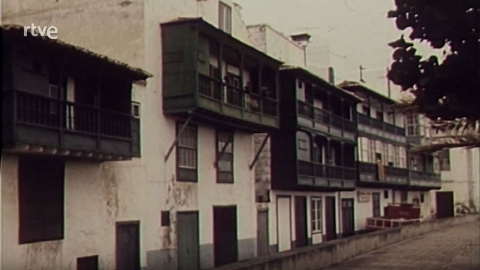 Otros lugares, otros caminos - La isla bonita: San Miguel de La Palma