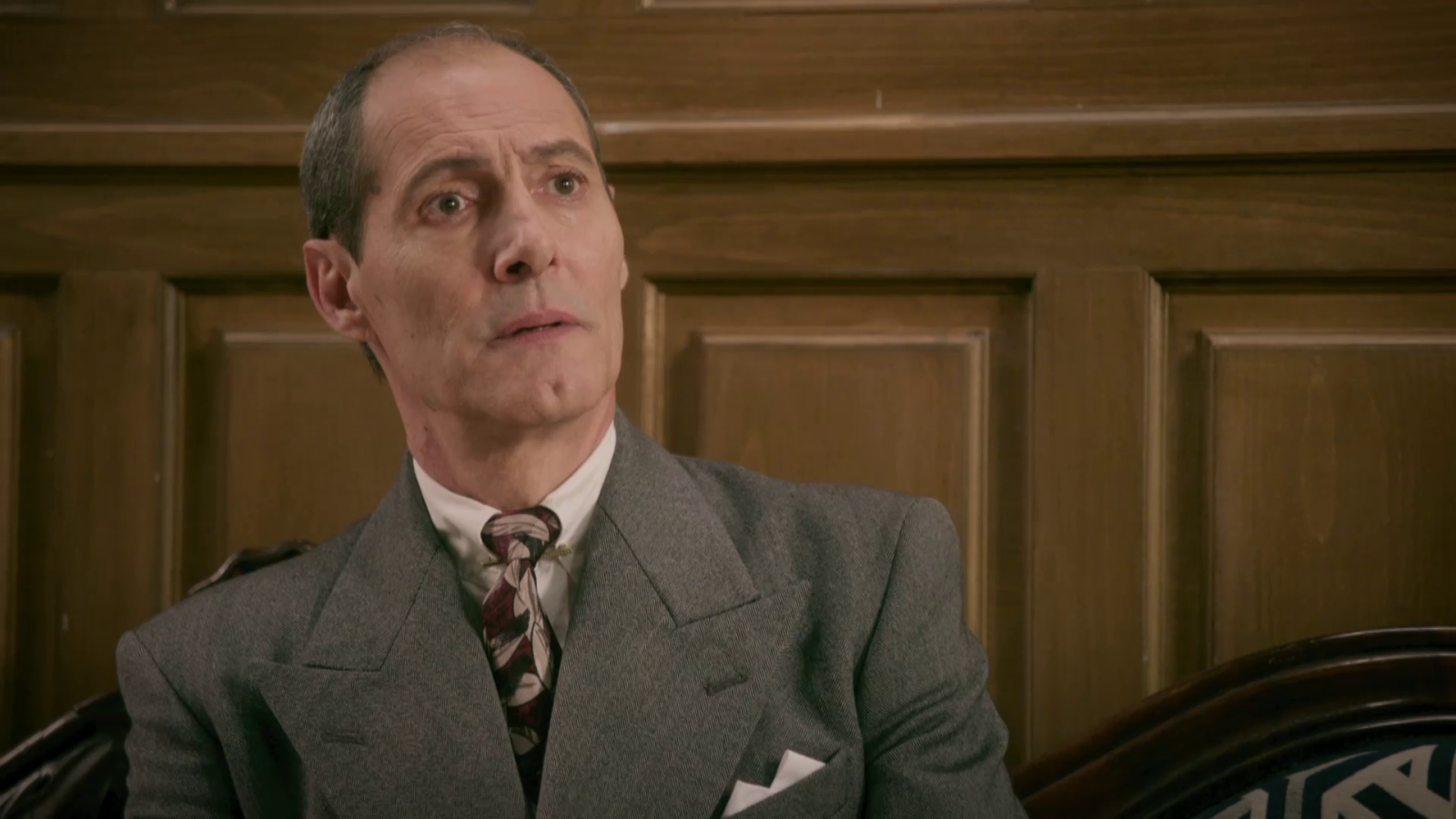 Fabio pide perdón a Íñigo tras conocer la verdad sobre Carla - Salón de té La Moderna | Ver