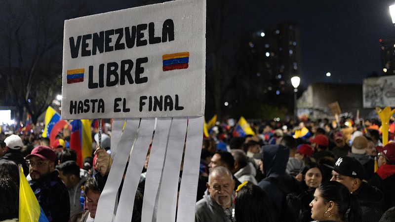 Nicolás Maduro denuncia ataques cibernéticos mientras la oposición venezolana pide un recuento de actas independiente