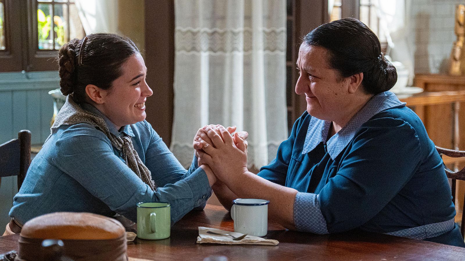 La Promesa: La despedida de Virtudes y Simona - La promesa | Ver