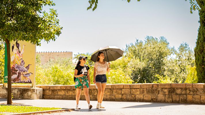 Tiempo estable y temperaturas sin cambios, salvo tormentas en el centro y sudeste peninsular