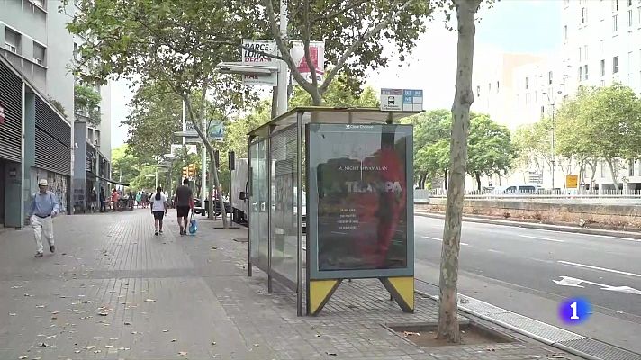 L'Informatiu - Il·lusió i rebuig a la Barceloneta per la Copa Amèrica de Vela