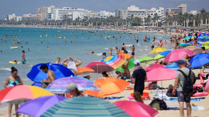 Aumentan las pernoctaciones de turistas en España pese a la subida de los precios en los alojamientos