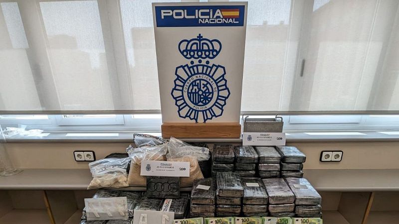 Cae una red que introducía cocaína de Colombia a Málaga impregnada en cajas de fruta | Ver