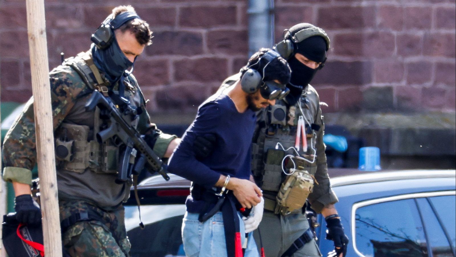 El detenido por el ataque en Solingen: un sirio de 26 años con posibles vínculos yihadistas | Ver