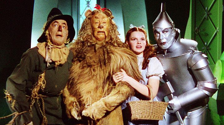 Telediario Fin de Semana - Se cumplen 85 años del viaje de 'El mago de Oz', una película que inspiró a muchas otras