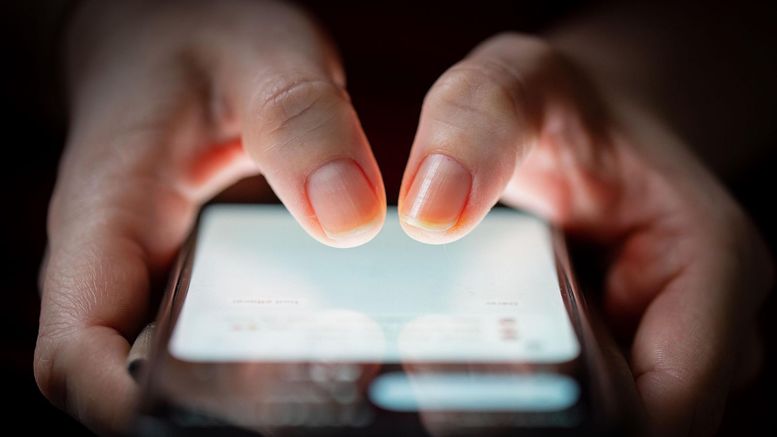 Francia detiene al creador de Telegram: "Los responsables son los usuarios, pero la plataforma tiene que colaborar" - Informativo 24h | Ver