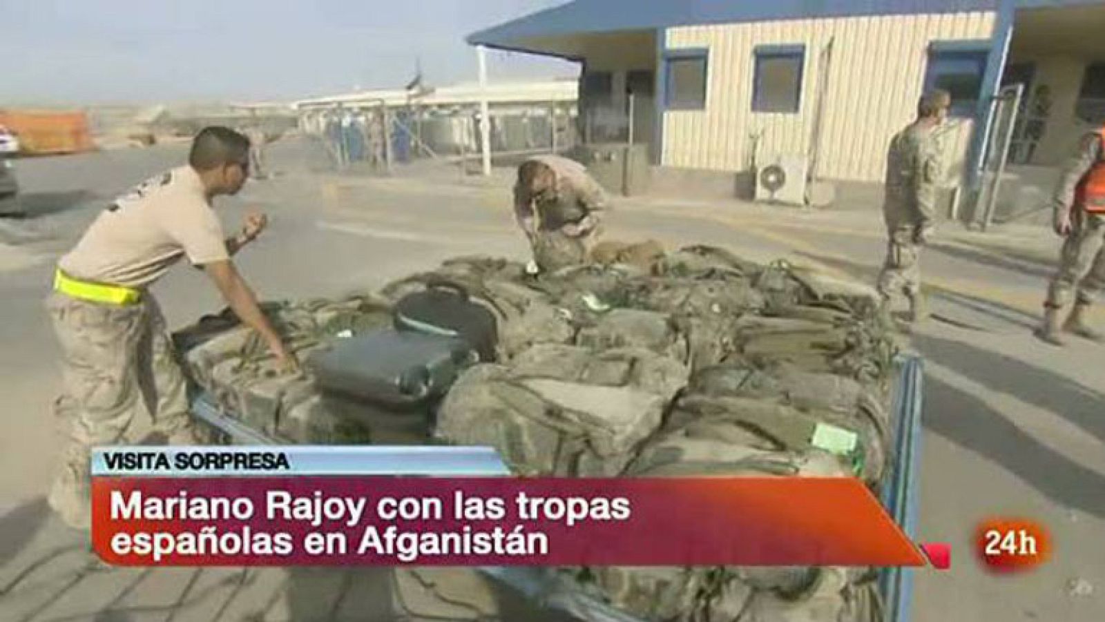 Visita sorpresa de Mariano Rajoy a Afganistán, su primer viaje a una misión española en el exterior