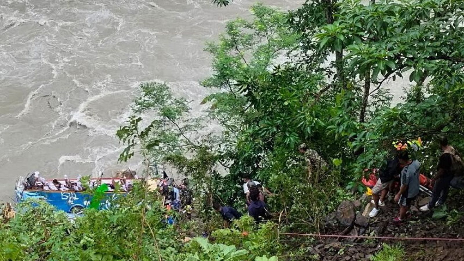 Hallan el cuerpo sin vida de uno de los dos turistas españoles desaparecidos en Nepal