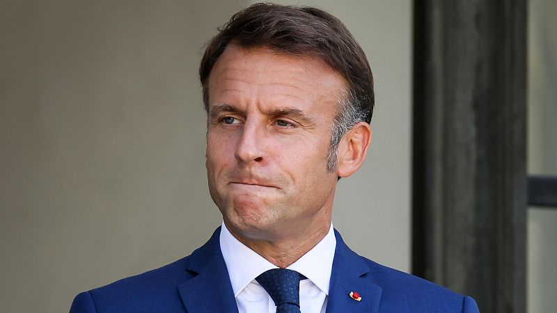 Macron sigue buscando un primer ministro y la izquierda se moviliza | Ver