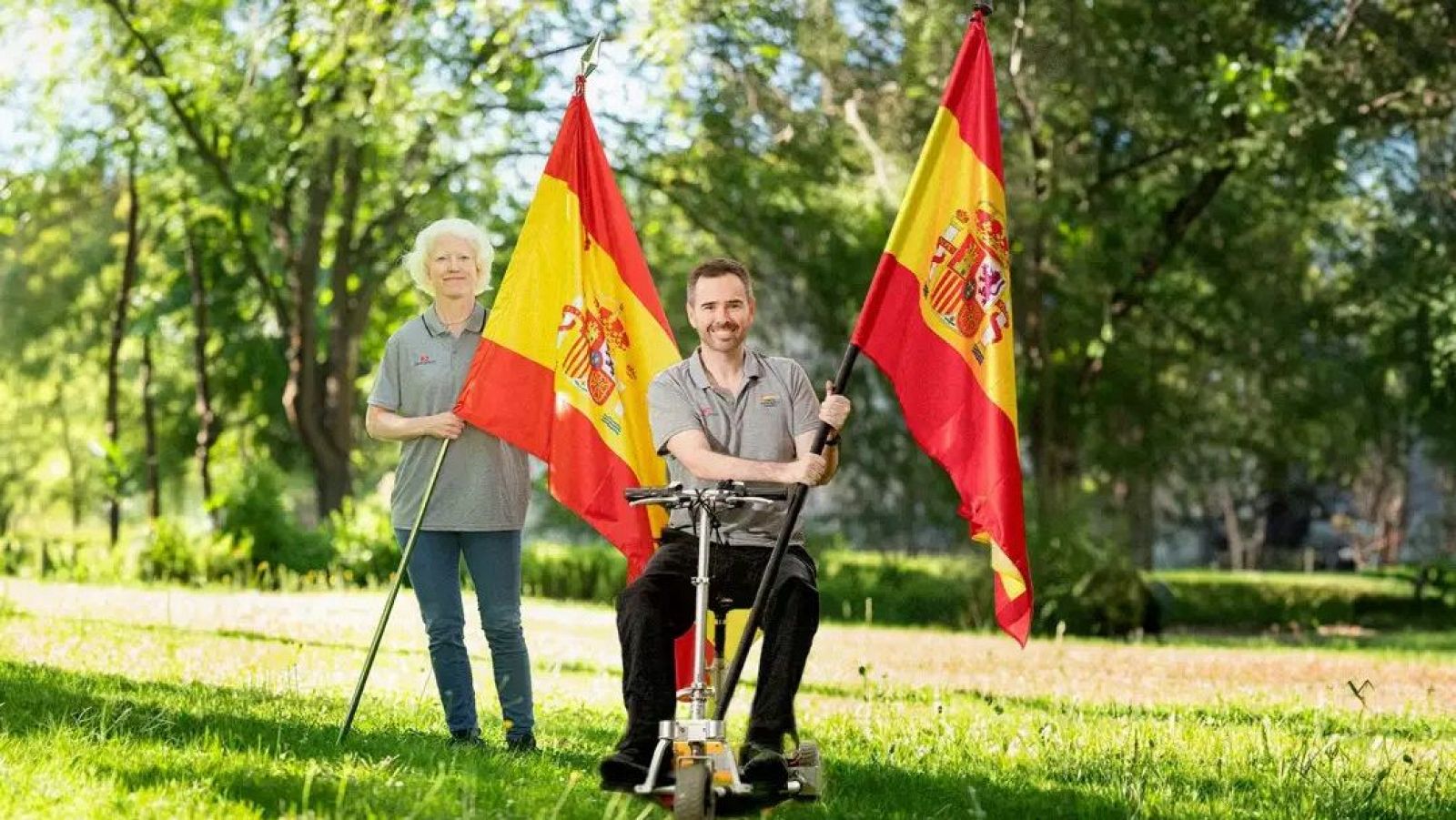 Marta Arce y Álvaro Valera; abanderados en la apertura de los Juegos Paralímpicos de París | Ver