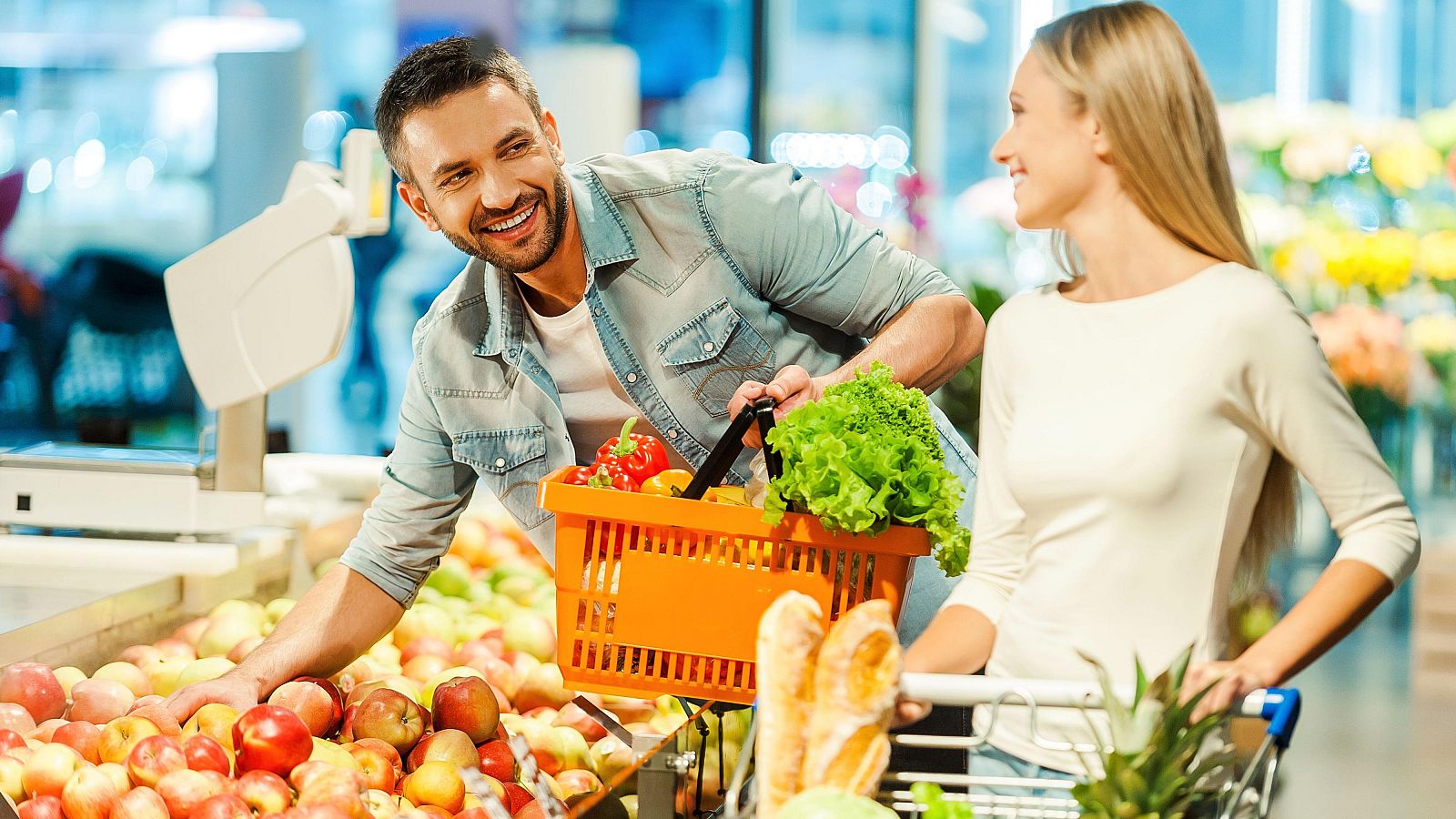 La hora del amor en el super: la última moda para ligar