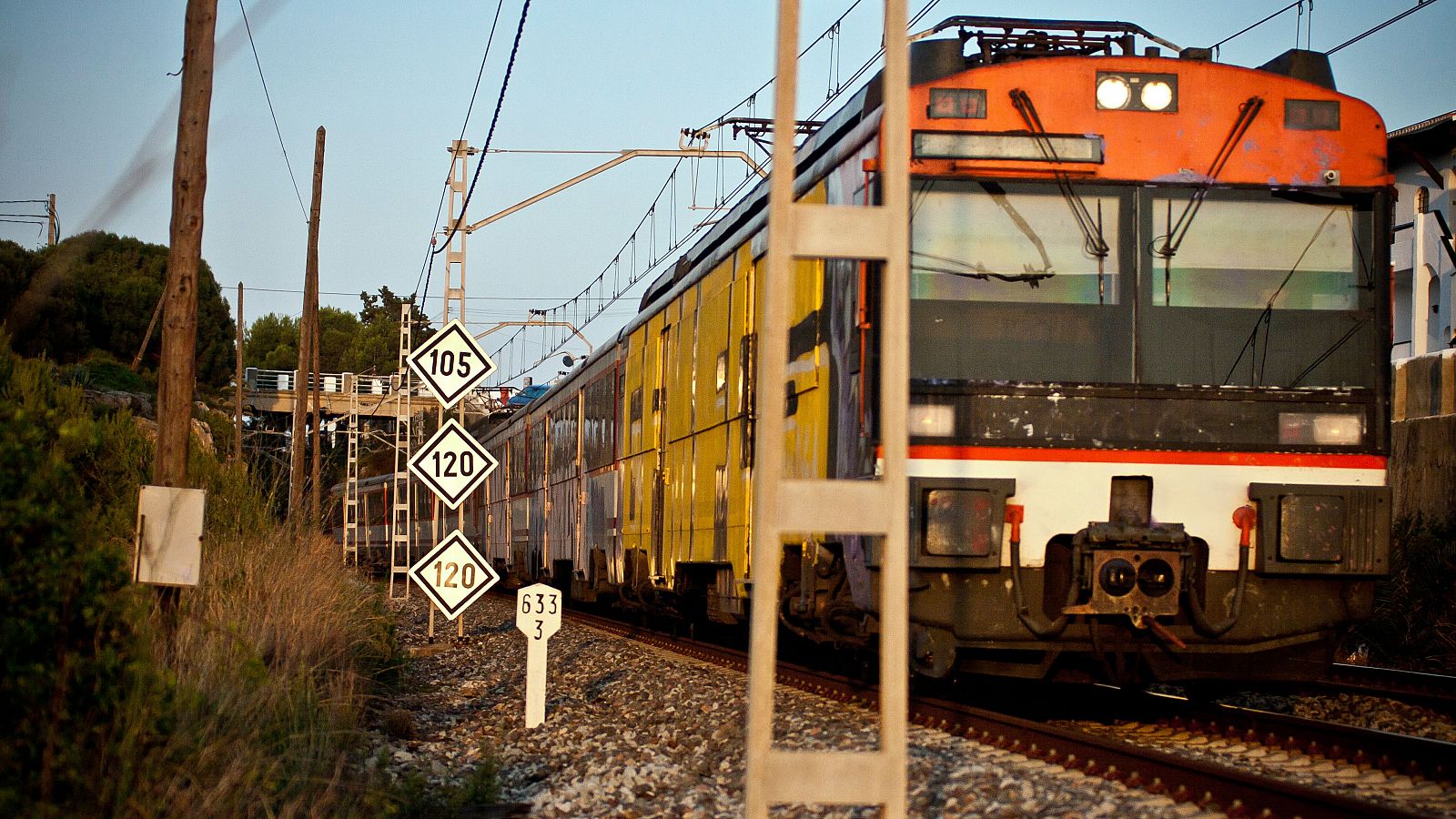 La oposición carga contra Puente por el caos ferroviario