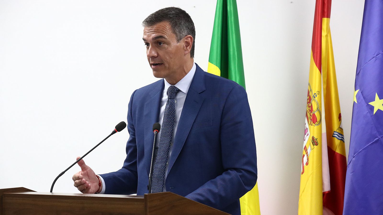 Sánchez cierra su gira por África con una defensa de la migración - La tarde en 24h | Ver