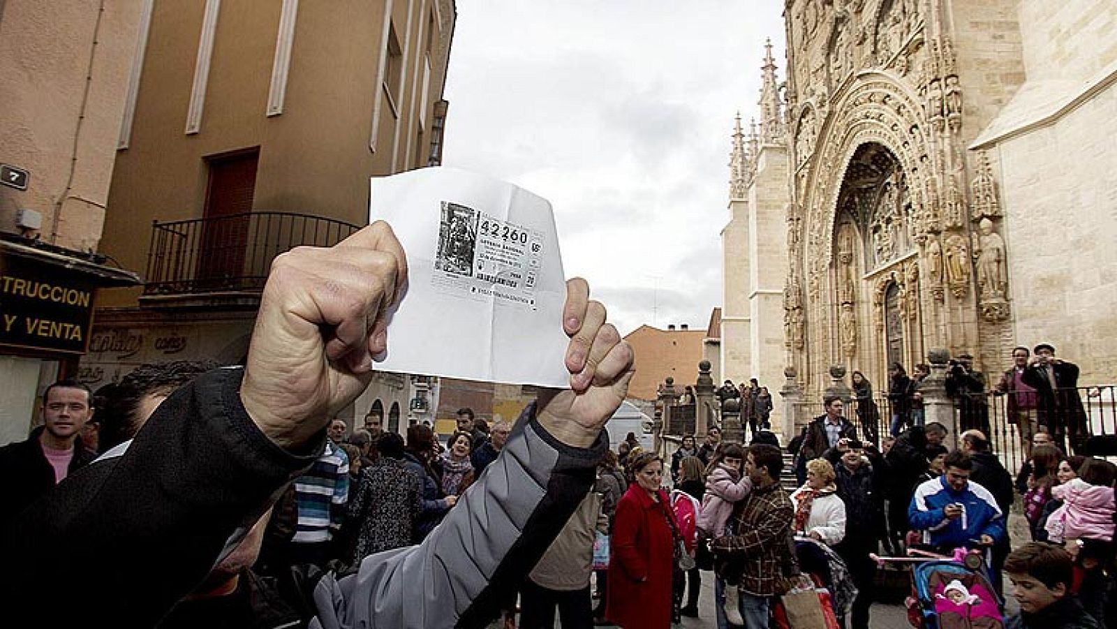 El segundo premio 42.260 se lo lleva Aranda de Duero con 225 millones de euros