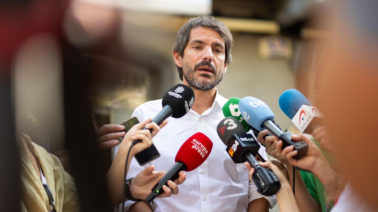 La crisis migratoria ya no solo divide a PSOE y PP, también a los socios de coalición | Ver