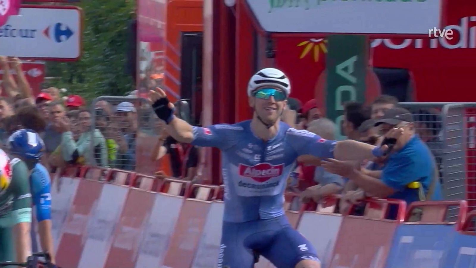 La Vuelta 2024 | Groves vence por delante de Van Aert en Villablino | Ver