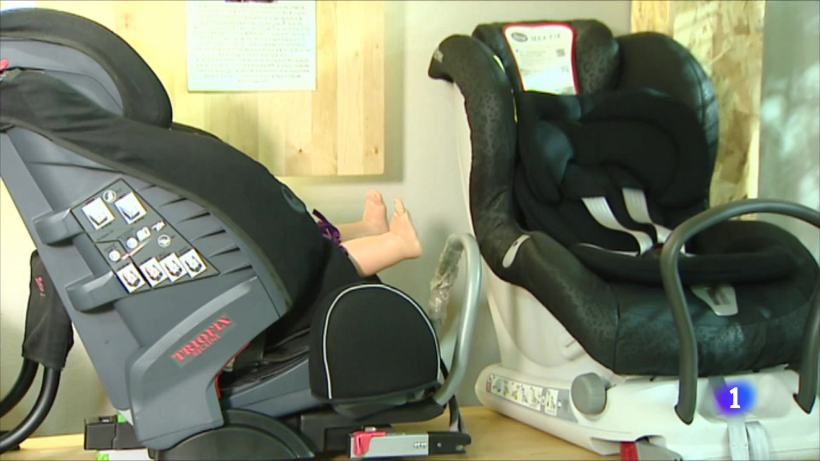 Nova normativa per a les cadiretes d'infants als cotxes - L'Informatiu | Veure