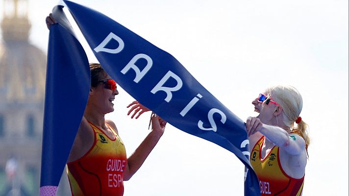 Susana Rodríguez y Daniel Molina se cuelgan el oro en triatlón en París