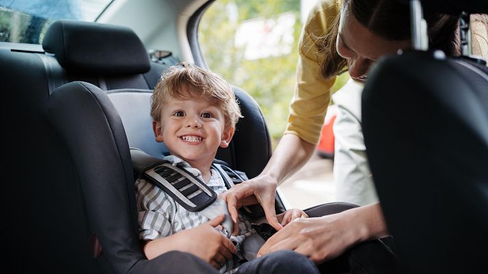 Cambio en la normativa sobre las sillas infantiles para los coches