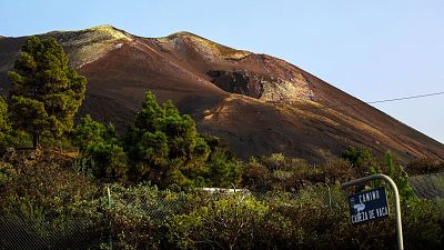 Cientficos estudian la calidad del agua en La Palma despus del volcn