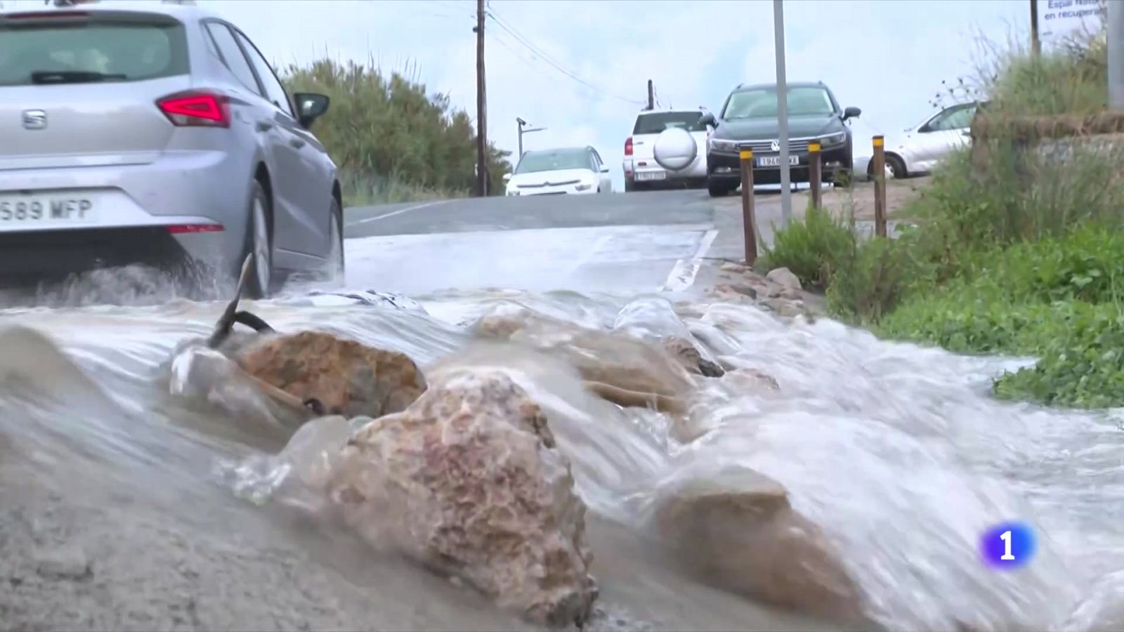 Pluges arreu de Catalunya, que acumulen entre 30 i 70 litres a Ponent i al sud - L'Informatiu | Veure