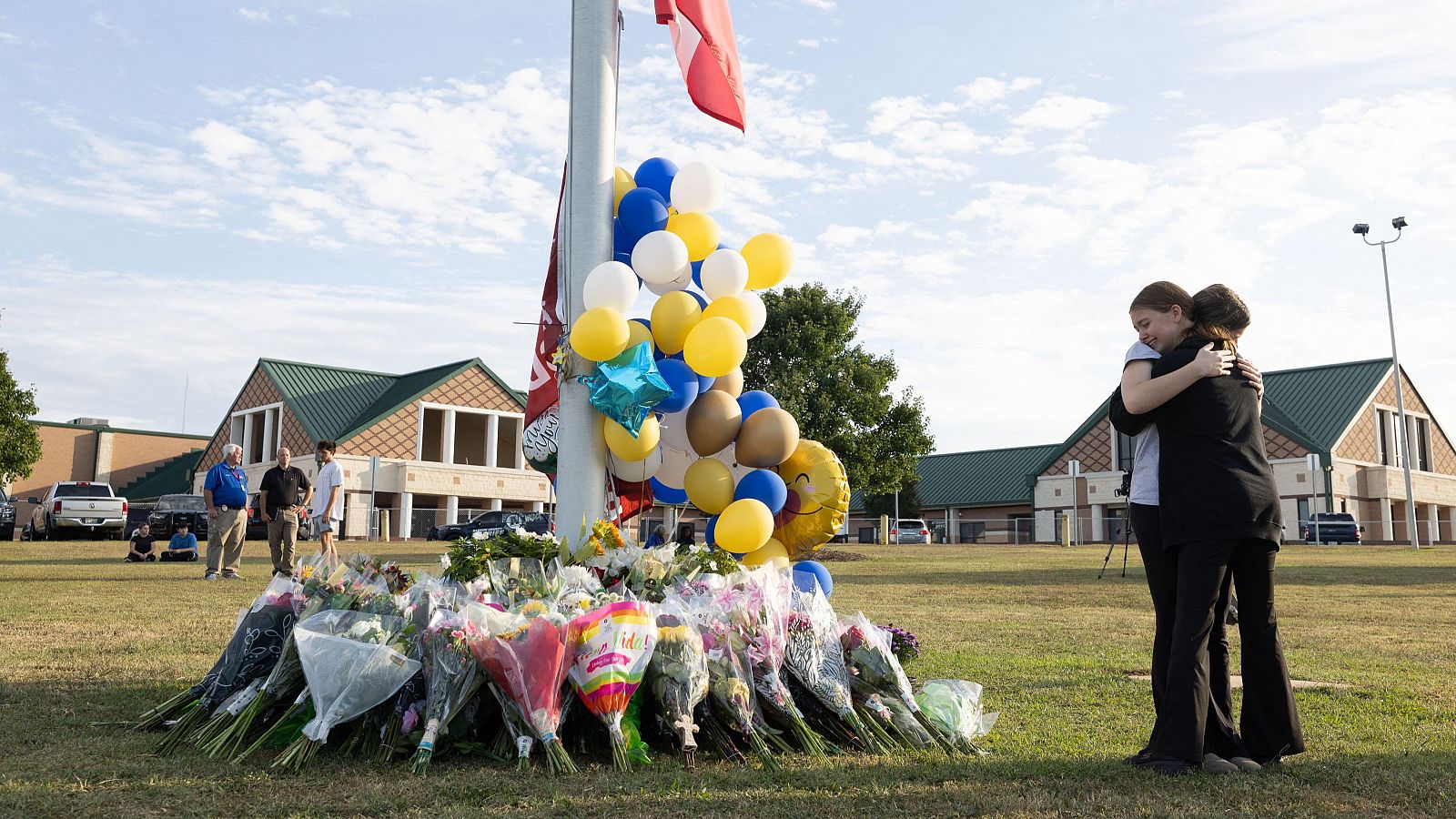 Acusado el padre del autor del tiroteo de Georgia - Informativo 24h | Ver