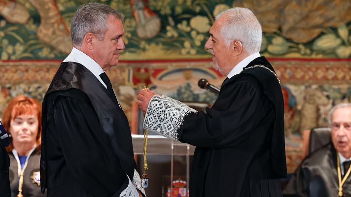 José María Macías toma posesión como magistrado del Tribunal Constitucional