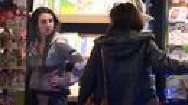 Telediario 1 - Sube el úso del débito