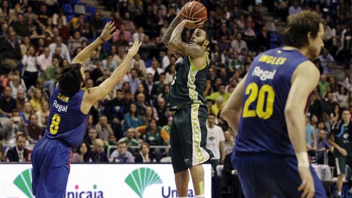 Telediario 1 - El Barcelona Regal se complica el pase a la Copa del Rey