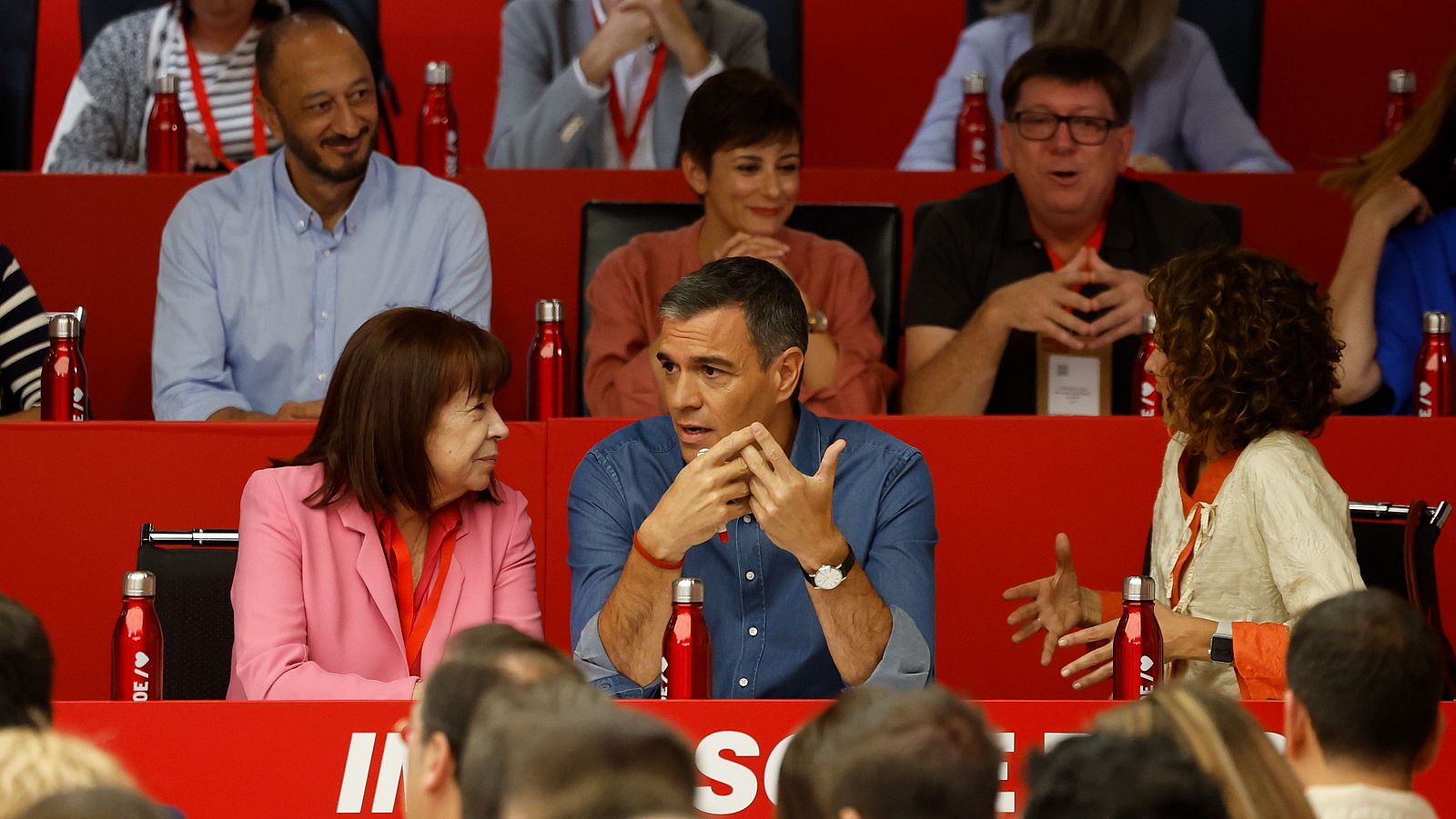 Sánchez promete "avanzar en progreso, convivencia y cohesión" en Cataluña y en España