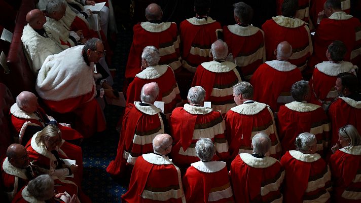 Telediario Fin de Semana - El Gobierno británico propone una ley para eliminar los lores hereditarios del Parlamento