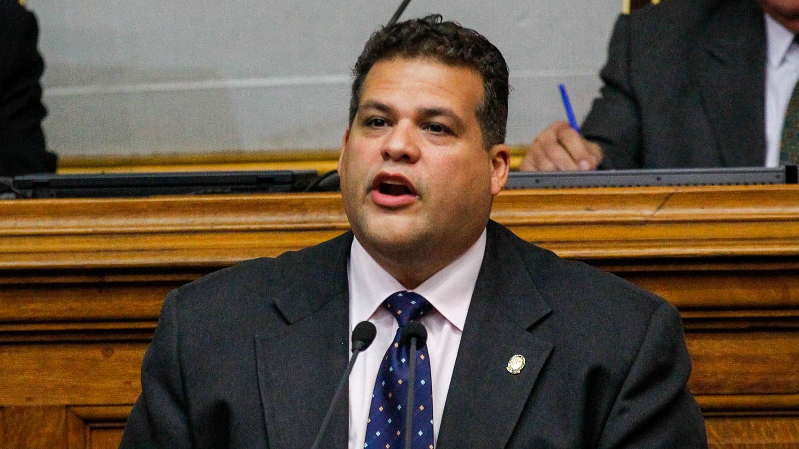 Casella, sobre la salida de González Urrutia: "Puede haber una primera sensación de orfandad" - Fin de semana 24h | Ver