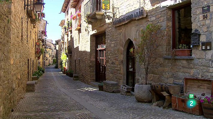 Aínsa, una villa medieval en el Pirineo Aragonés