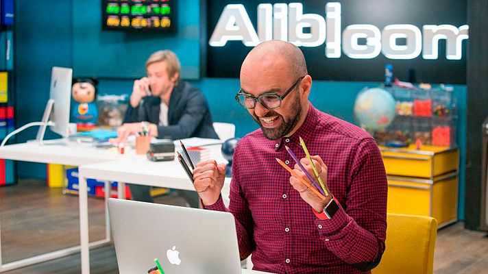 Alibi.com. Agencia de engaños