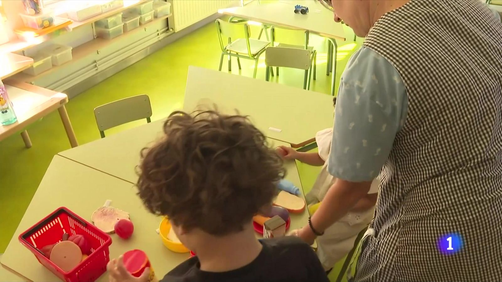 Llibres pagats a tots els alumnes de l'escola dels Alamús