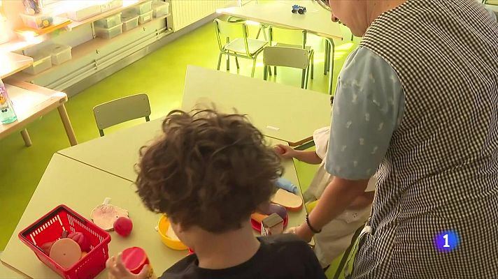 Llibres pagats a tots els alumnes de l'escola dels Alamús