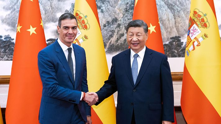 Sánchez trata de evitar las represalias chinas al porcino español